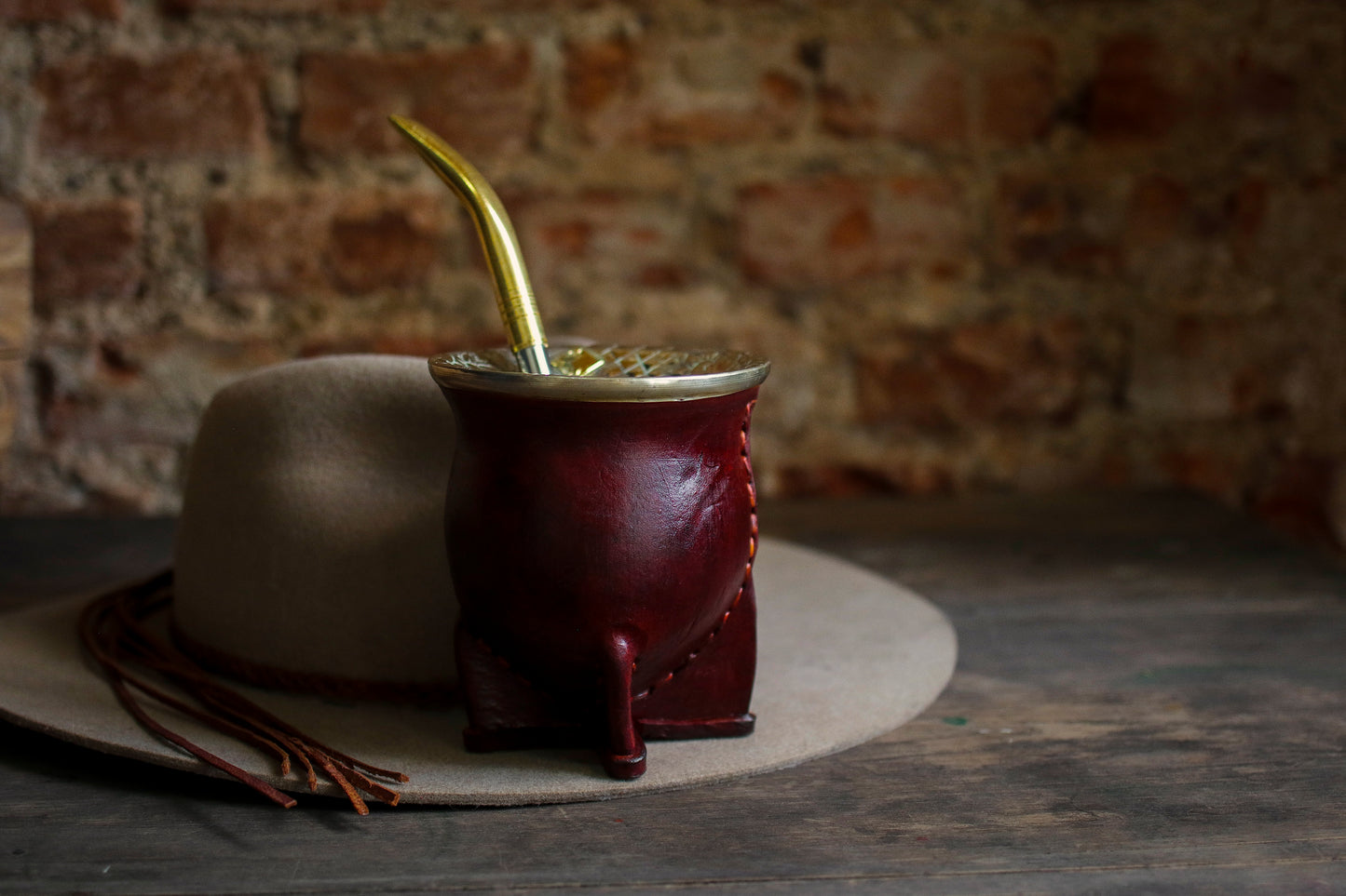 Mate de Cuero y Alpaca con Bombilla