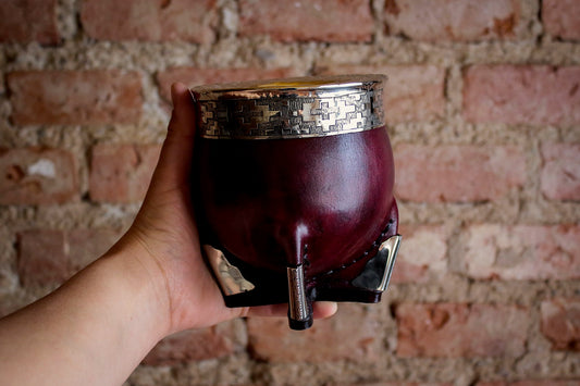 Imperial Cuero cincelado Alpaca con Bombilla