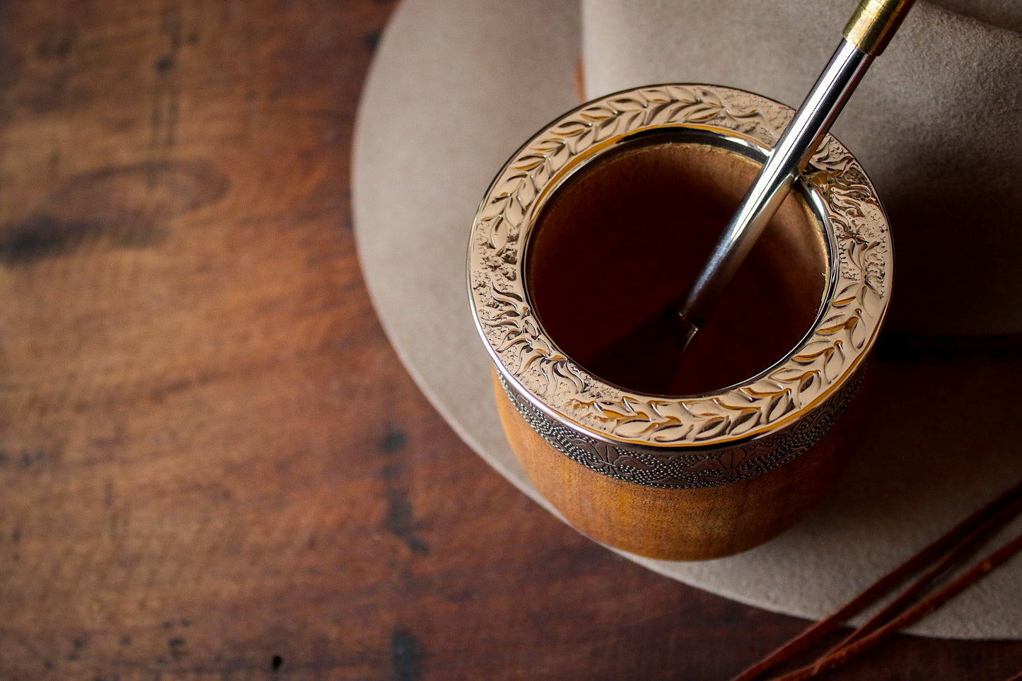 Mate de Algarrobo y Bombilla