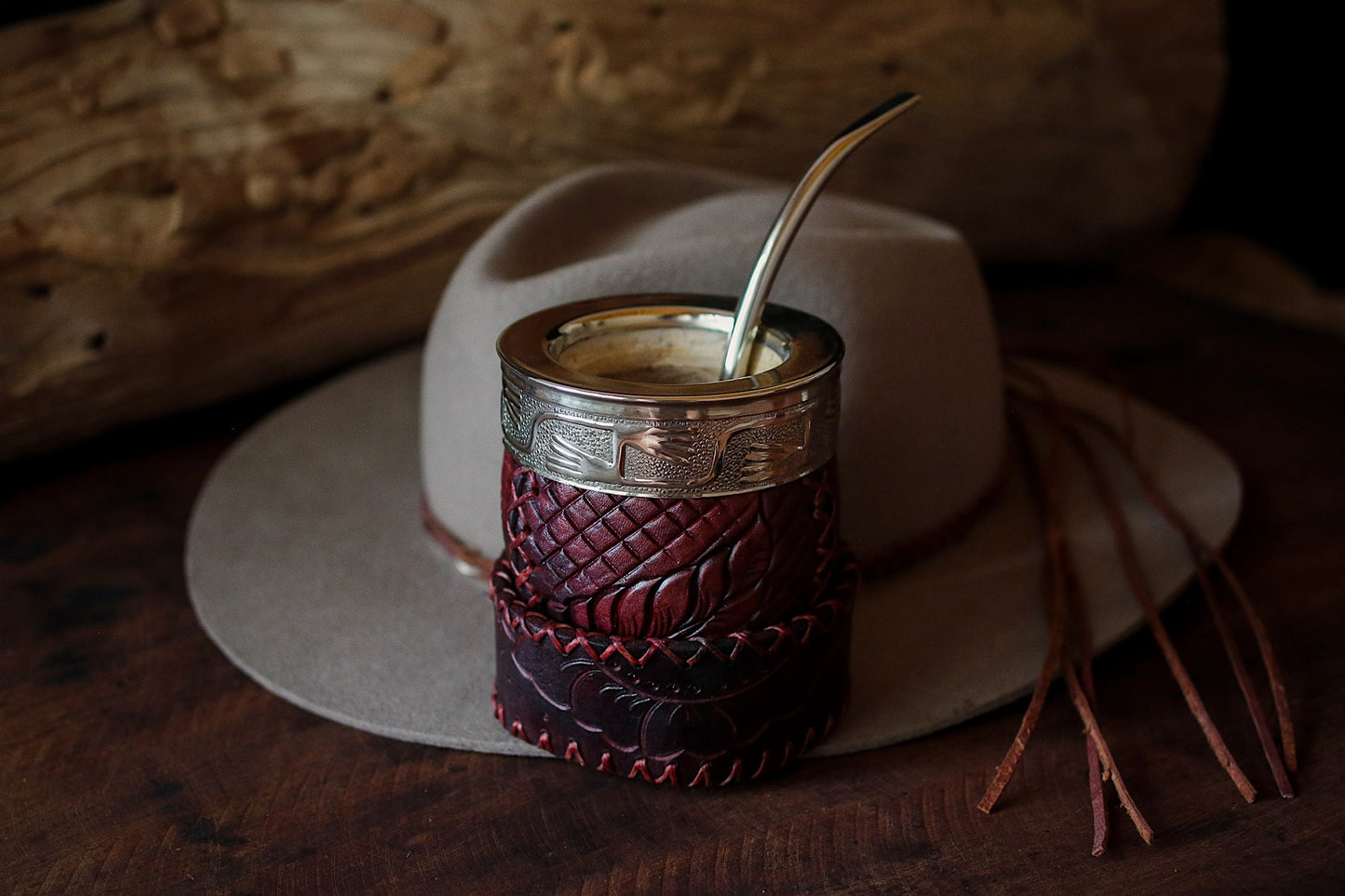 Mate criollo forrado en Cuero Natural y Bombilla