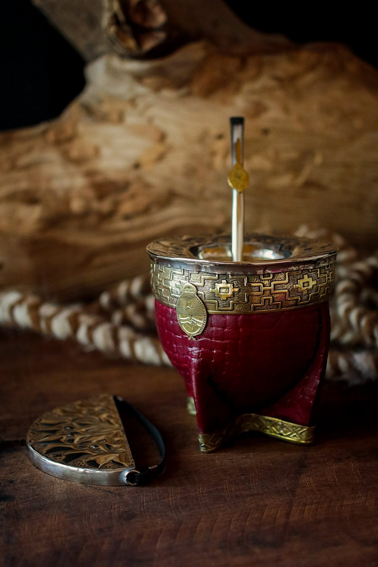 Imperial Cuero y Bronce con Escudo, Matepa y Bombilla