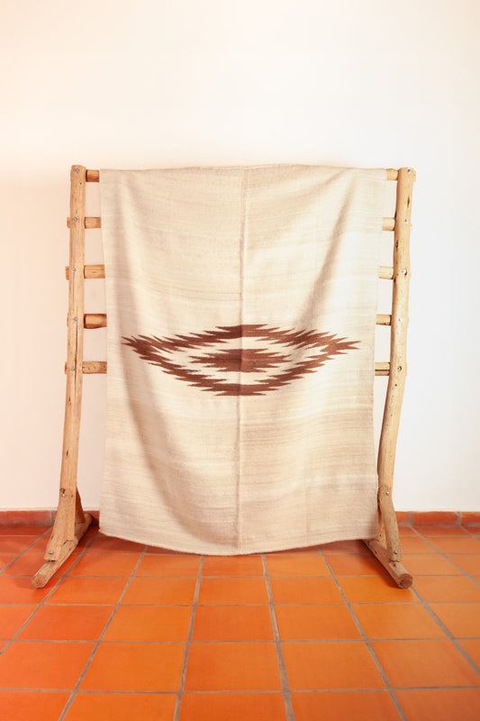 Alfombra "Kueca" Lana de Llama en Telar