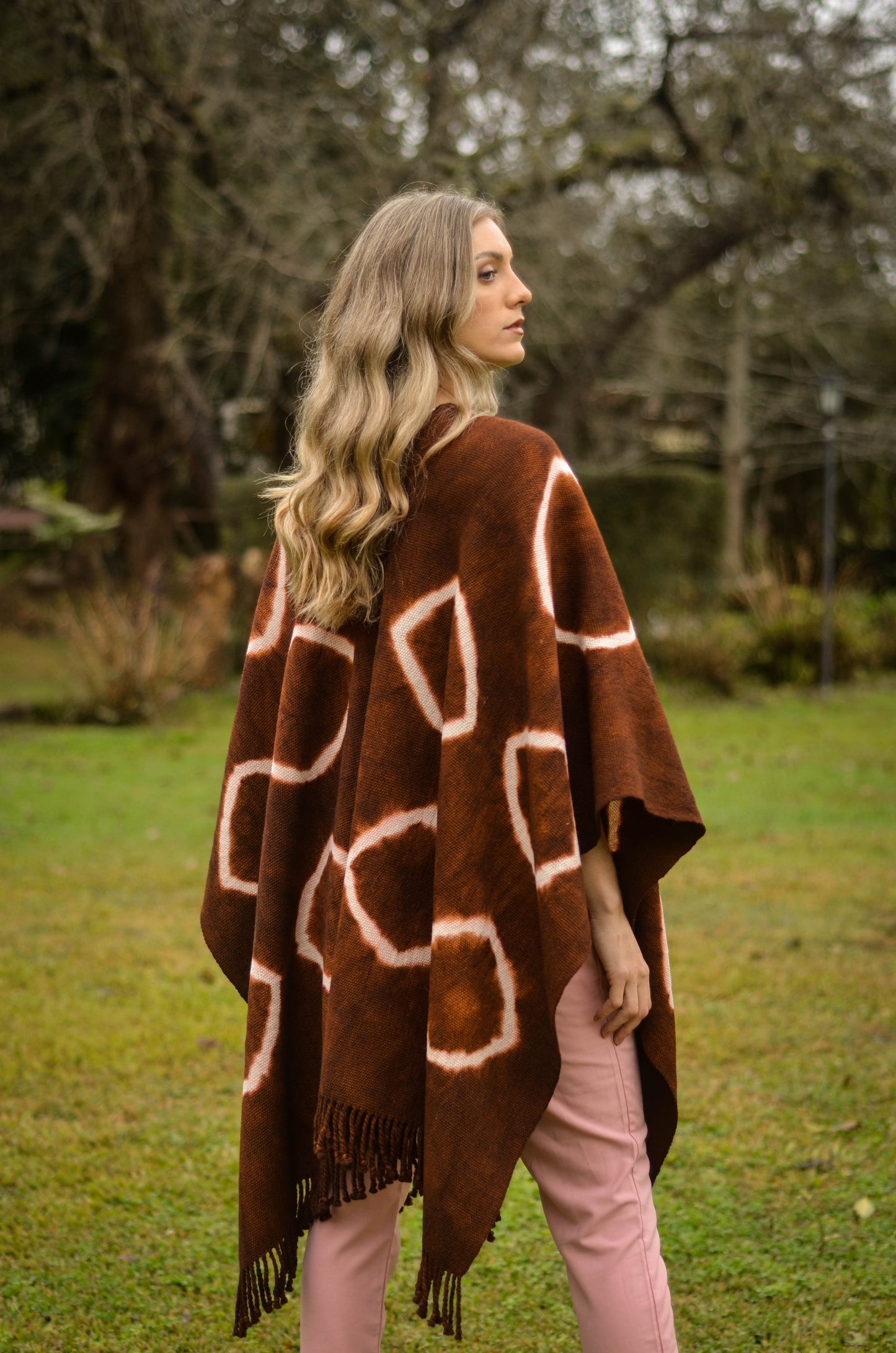 Poncho "Asturiana" Telar Criollo