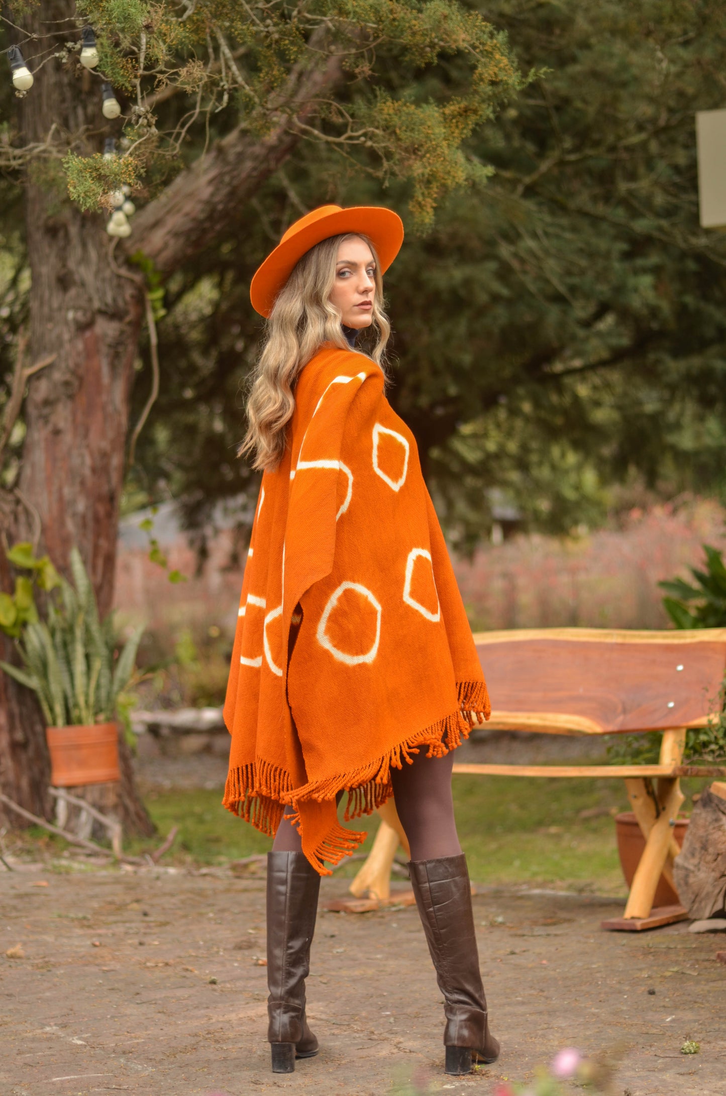 Poncho "Brandsen" Telar Criollo