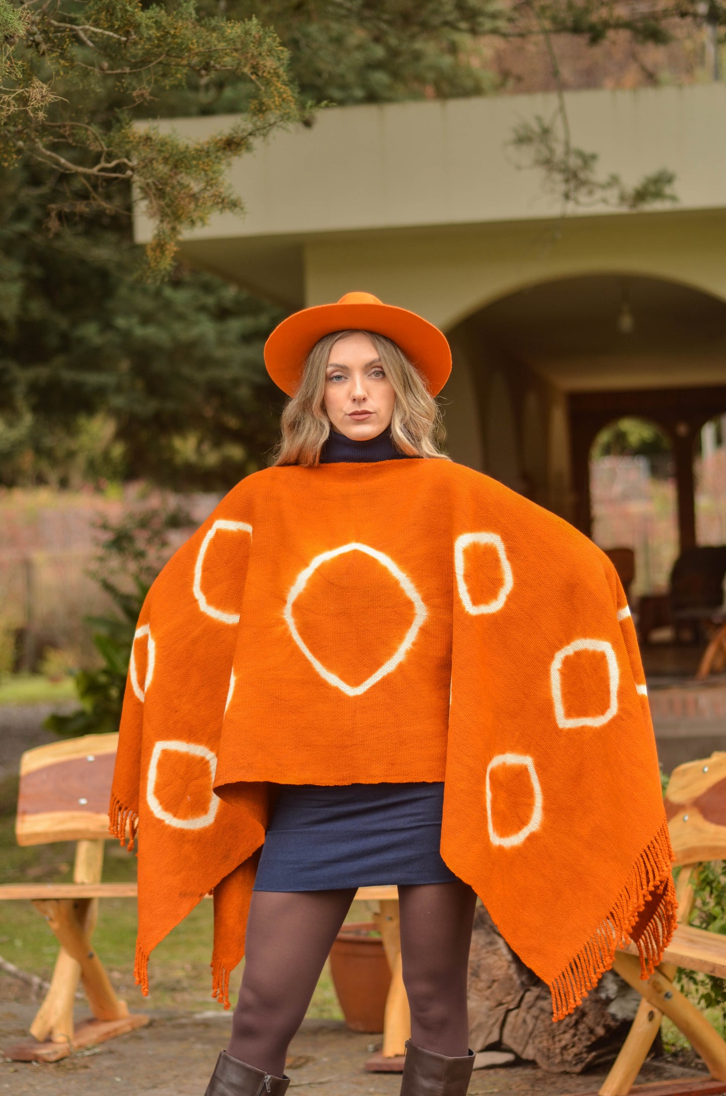 Poncho "Brandsen" Telar Criollo