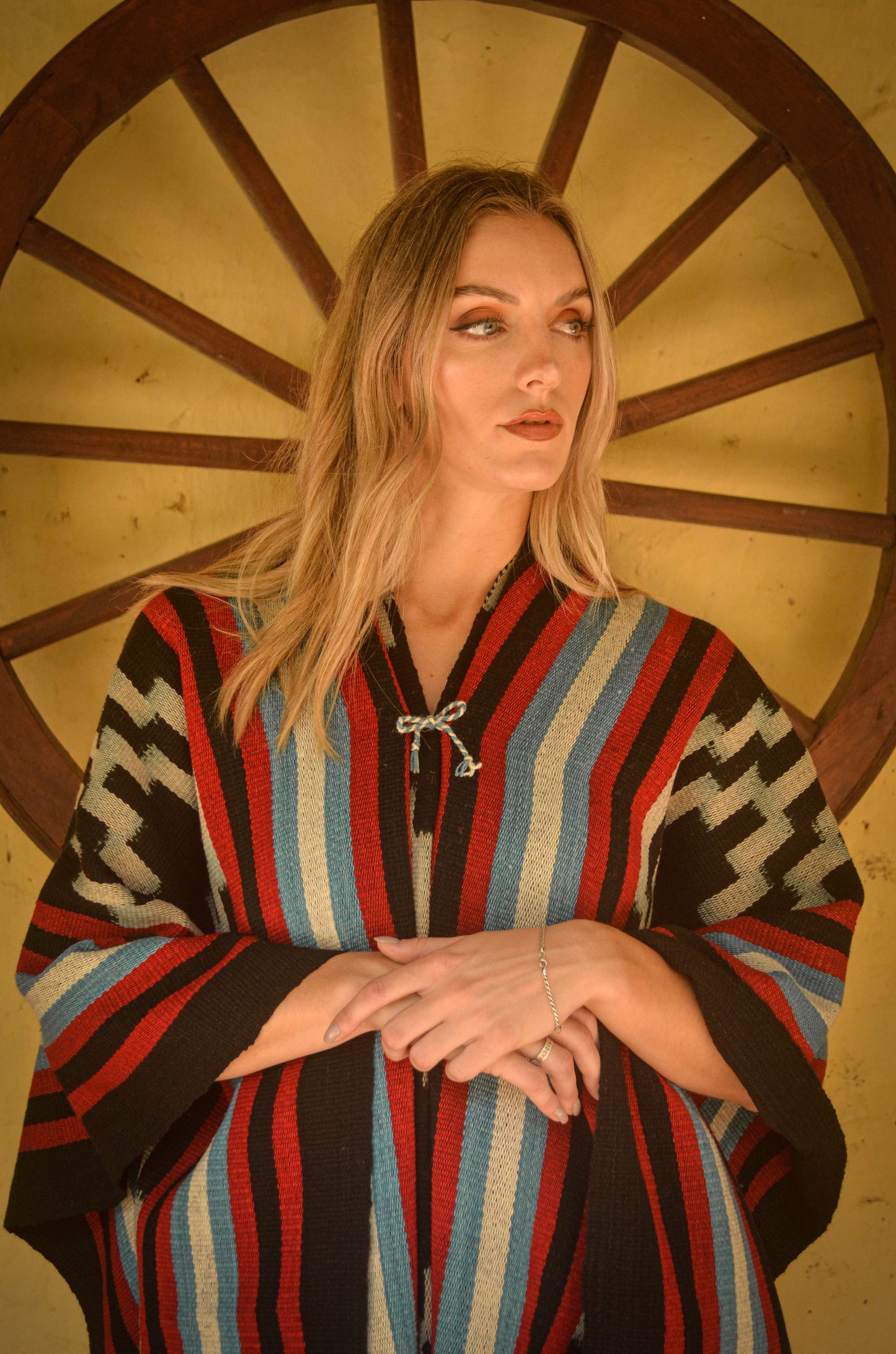 Poncho "Libertador" Obra en Telar Criollo