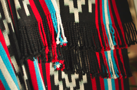 Poncho "Libertador" Obra en Telar Criollo