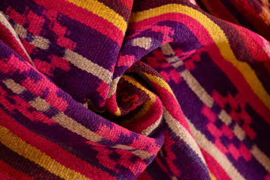 Puyo Antiguo Lana de Oveja en Telar