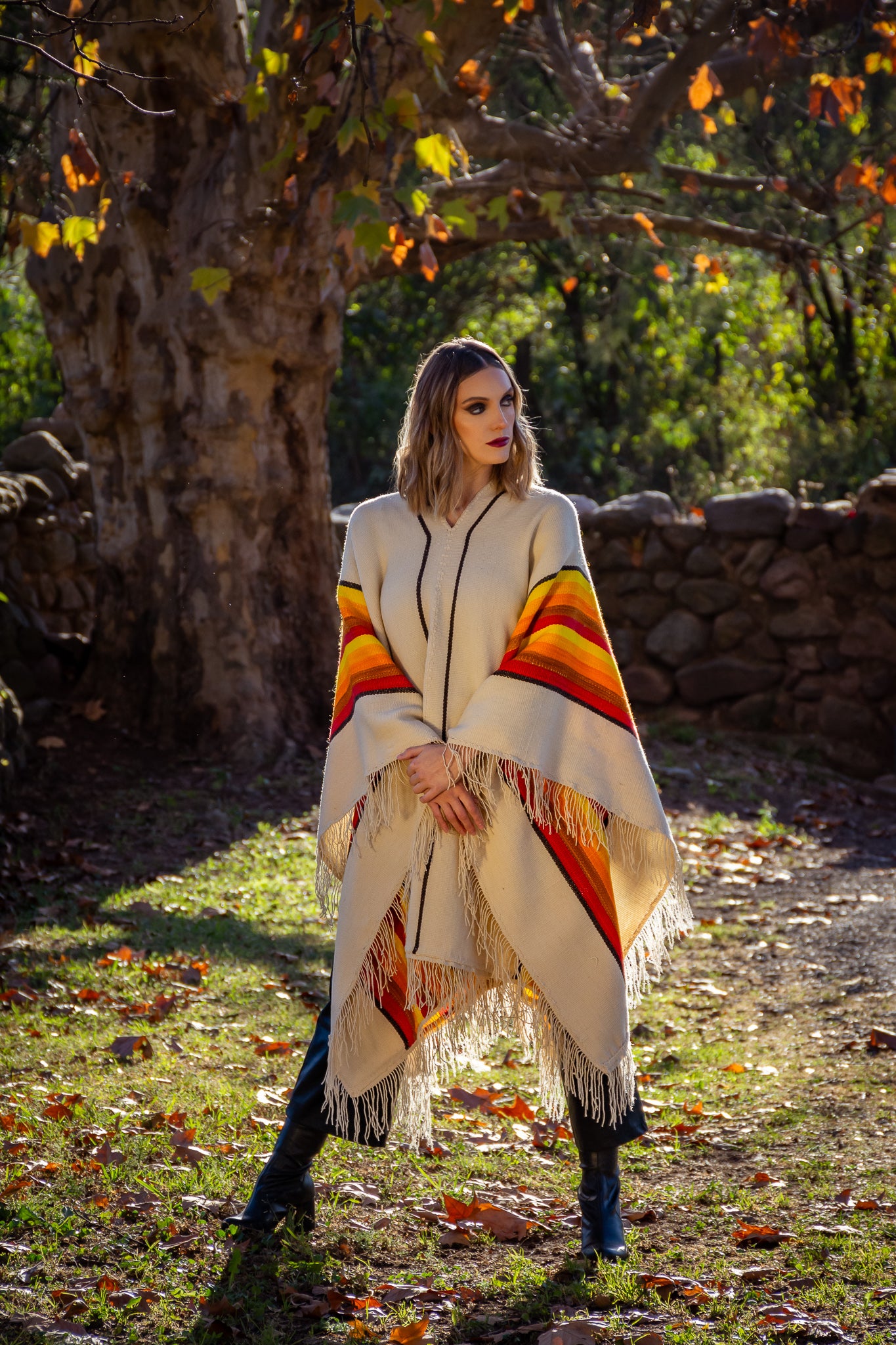 Poncho "Guaymallen" Obra en Telar Criollo