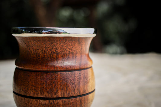 Mate de Algarrobo y Alpaca con Bombilla