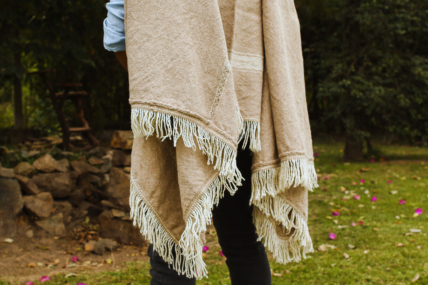 SAN CARLO Sheep Thread Poncho