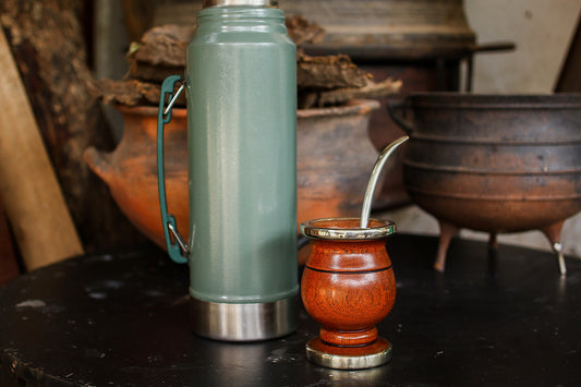 Mate de Algarrobo y Alpaca con Bombilla