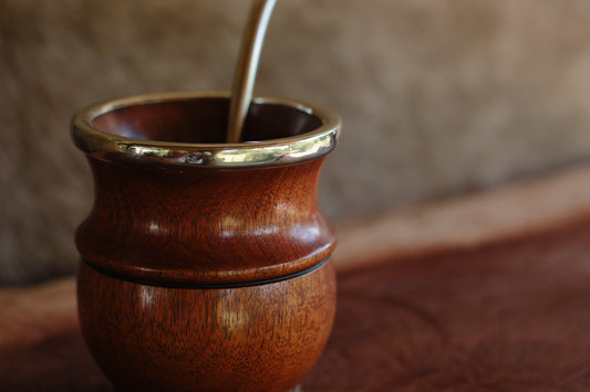 Mate de Algarrobo y Alpaca con Bombilla