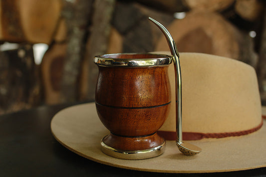 Mate de Algarrobo y Alpaca con Bombilla