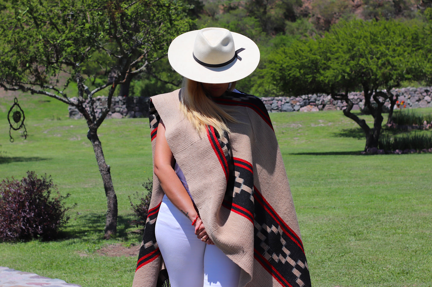 Poncho Guarda Tied "Jaguel" Creole Loom