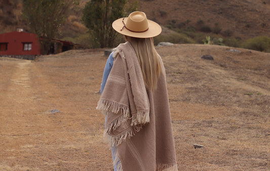 Poncho “San Carlo” Hilos de Oveja