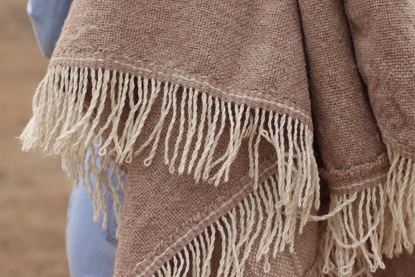 SAN CARLO Poncho Sheep Threads