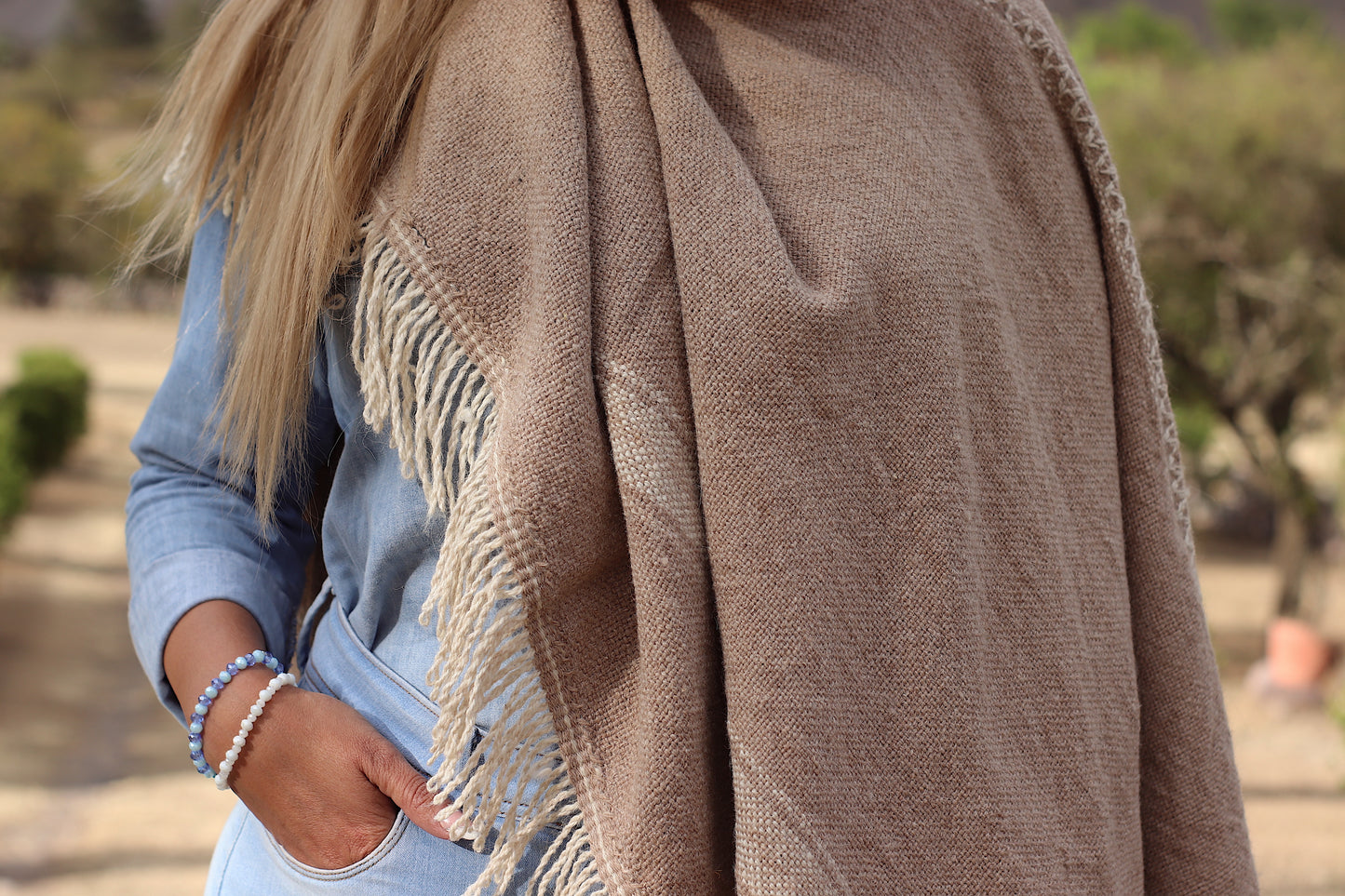 SAN CARLO Poncho Sheep Threads
