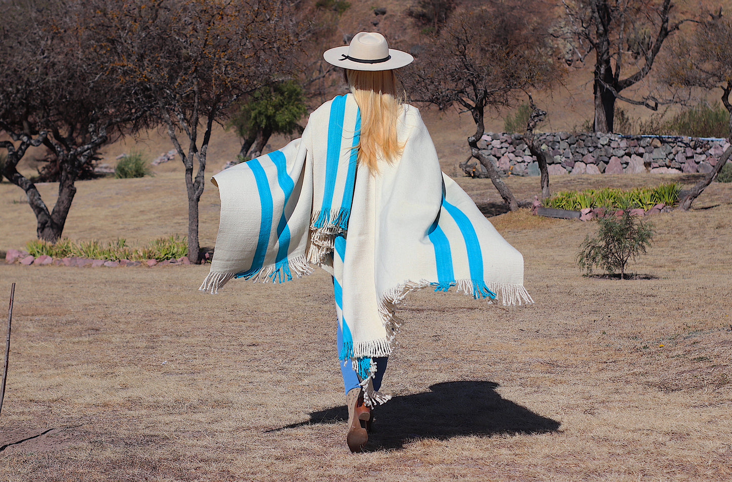 Poncho "San Martin" Creole Loom