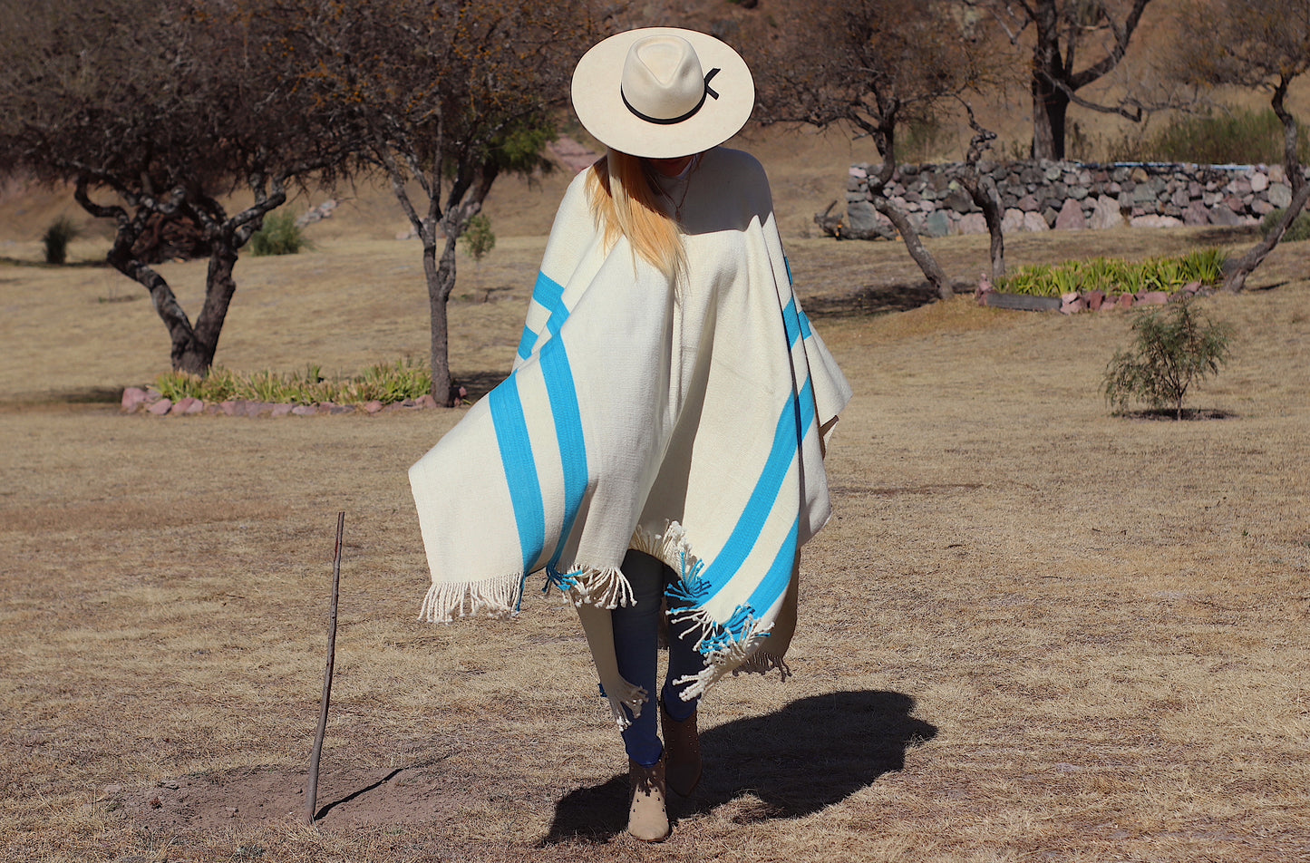Poncho "San Martin" Creole Loom