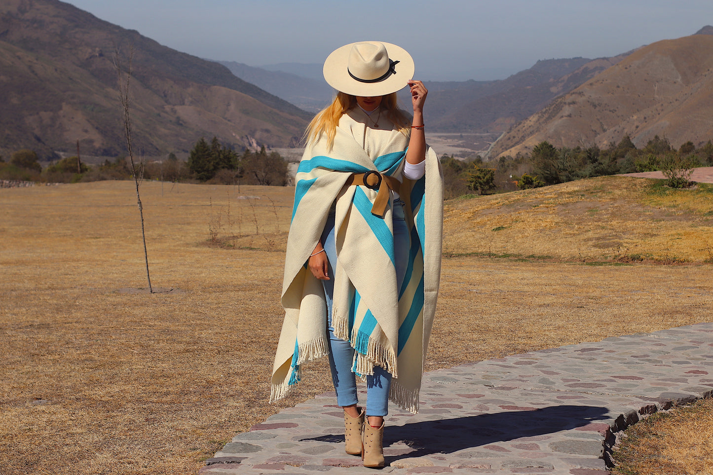 Poncho "San Martin" Creole Loom