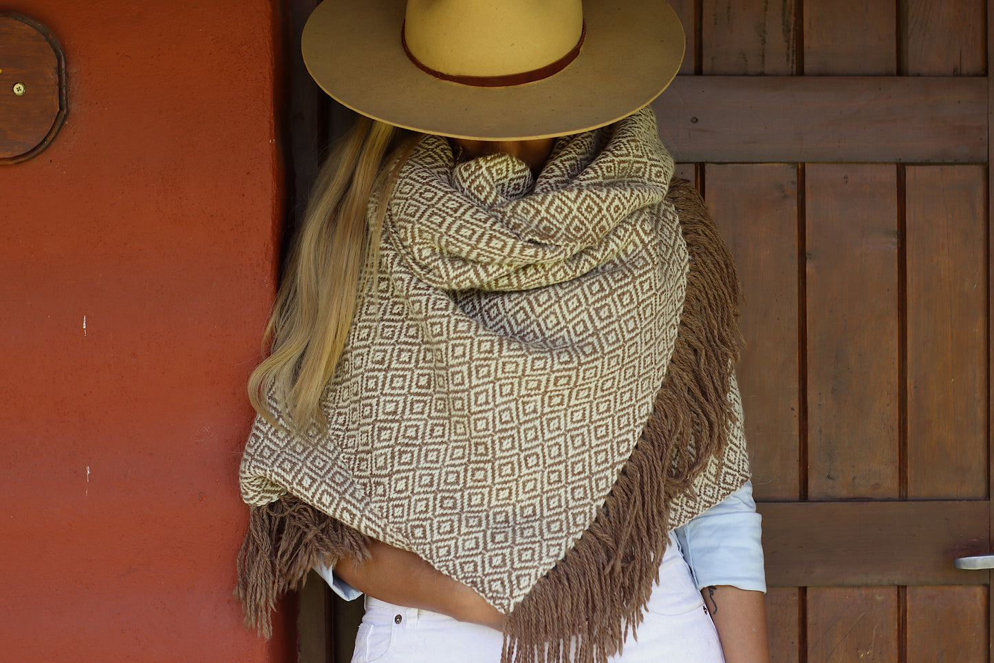 “UQUIA” Blanket Llama Premium Yarn