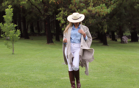 Ruana "Aymaná" Llama Baby en Telar