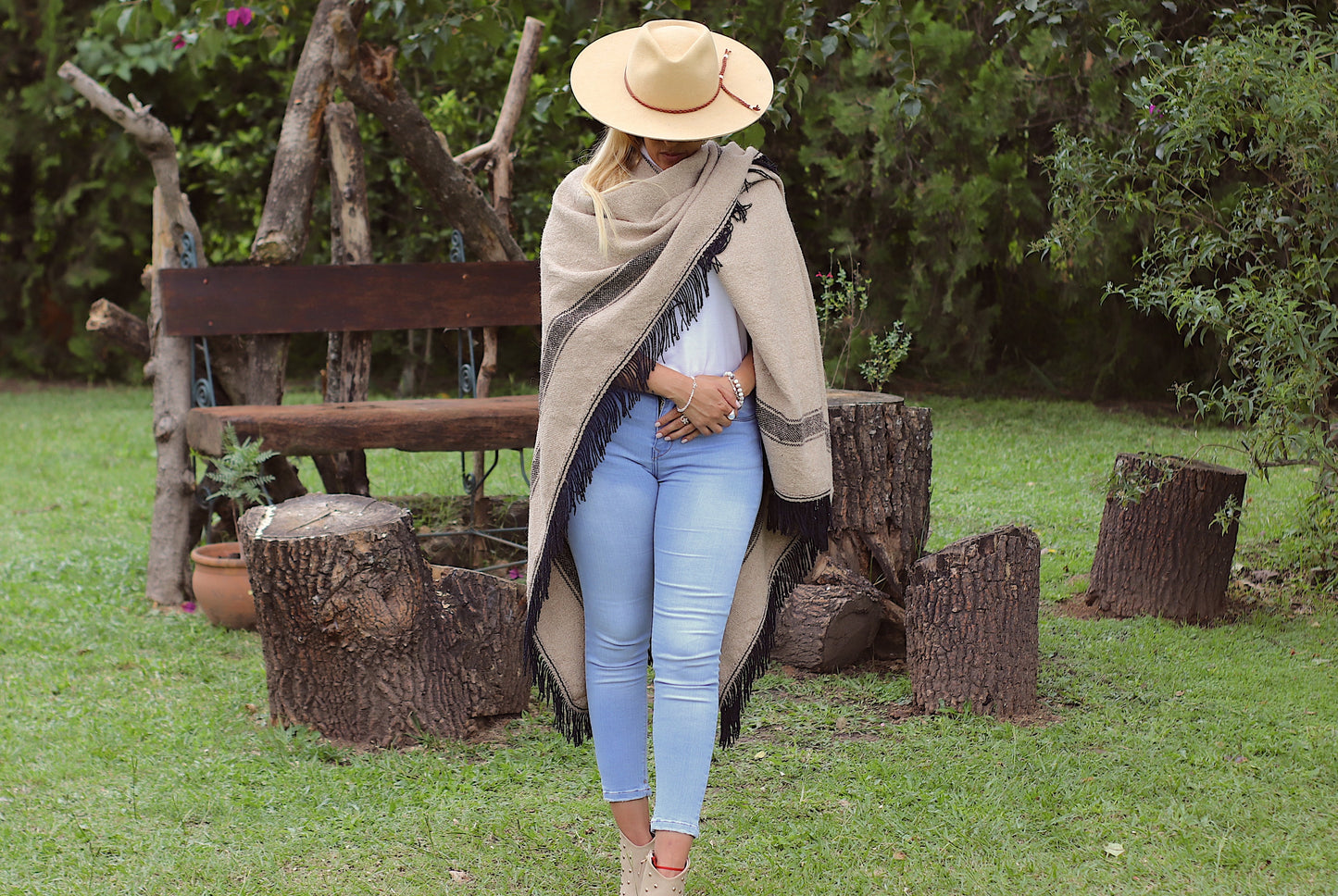 Poncho “Maima” de Hilos de Llama