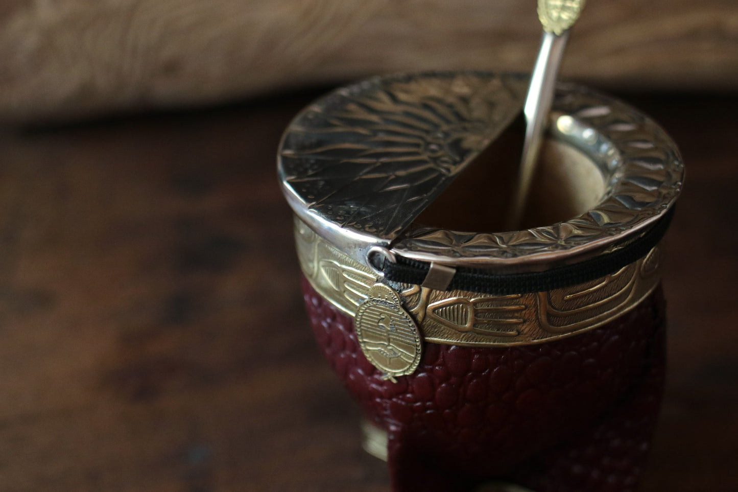 Imperial Cuero y Bronce con Escudo, Matepa y Bombilla