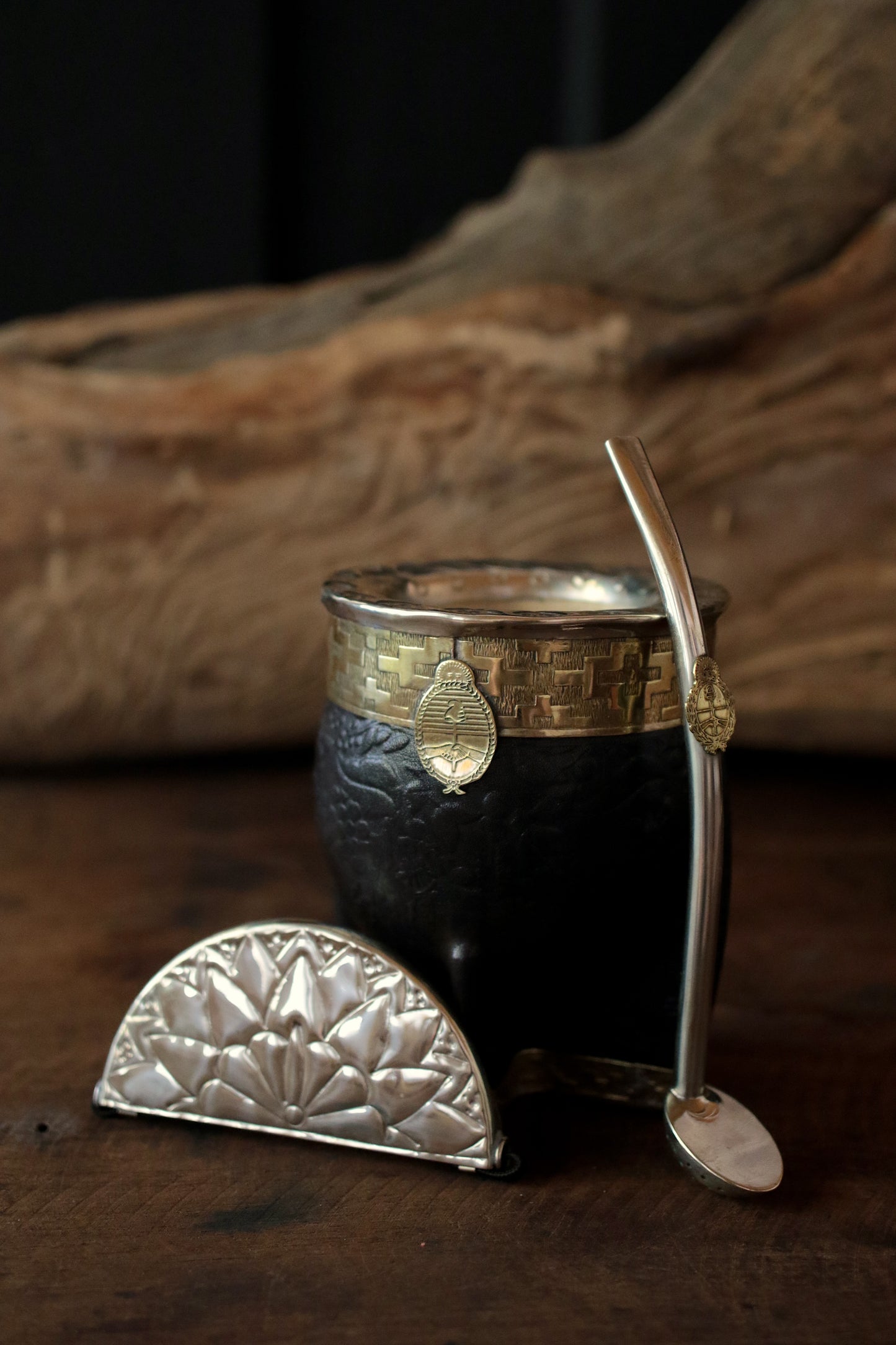 Imperial Cuero y Bronce con Escudo, Matepa y Bombilla