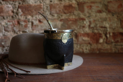 Imperial Cuero y Bronce con Escudo, Matepa y Bombilla