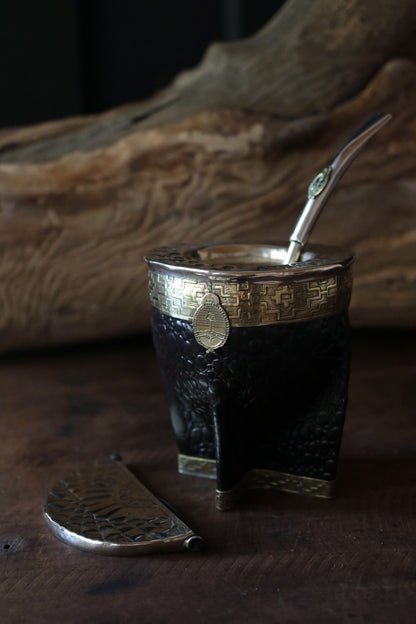 Imperial Cuero y Bronce con Escudo, Matepa y Bombilla