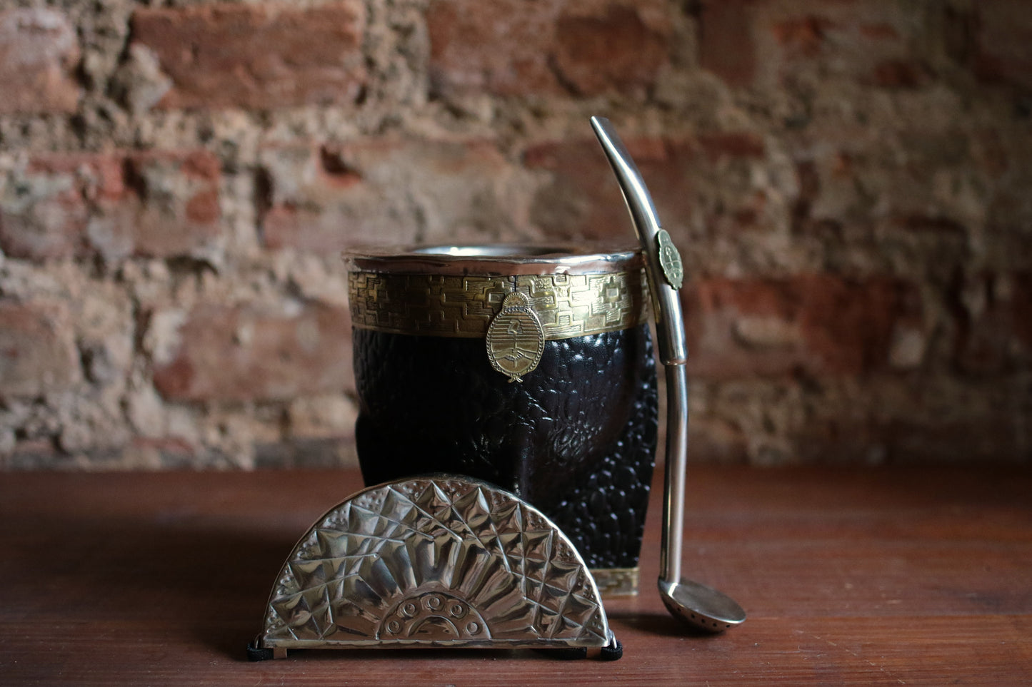 Imperial Cuero y Bronce con Escudo, Matepa y Bombilla