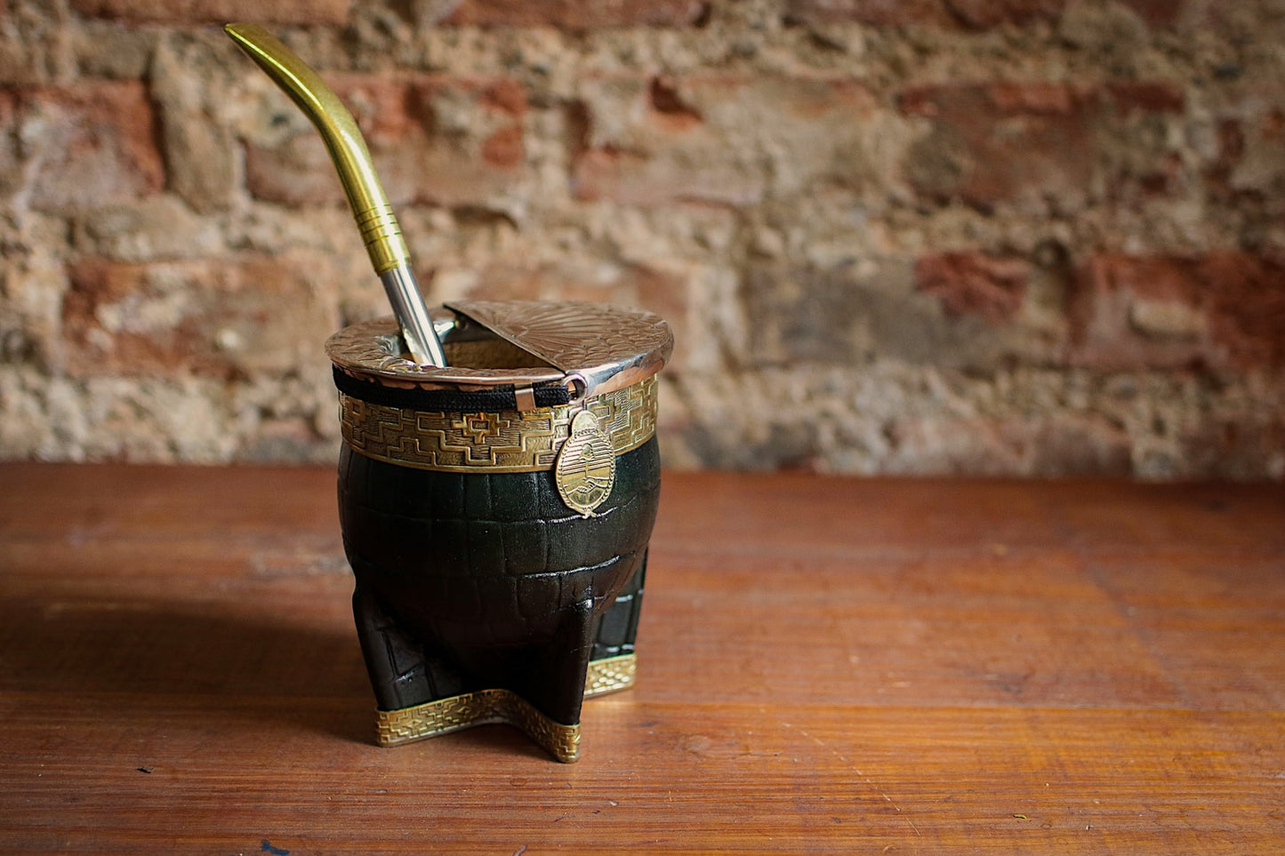 Imperial Cuero y Bronce con Escudo, Matepa y Bombilla