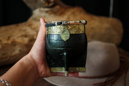 Imperial Cuero y Bronce con Escudo, Matepa y Bombilla