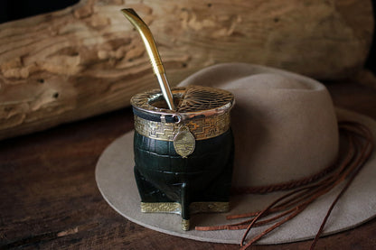 Imperial Cuero y Bronce con Escudo, Matepa y Bombilla