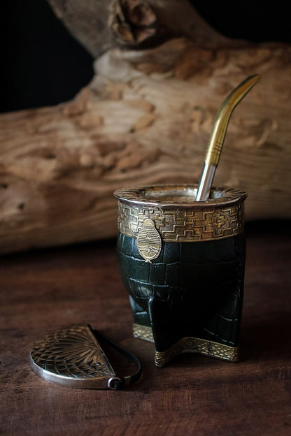 Imperial Cuero y Bronce con Escudo, Matepa y Bombilla