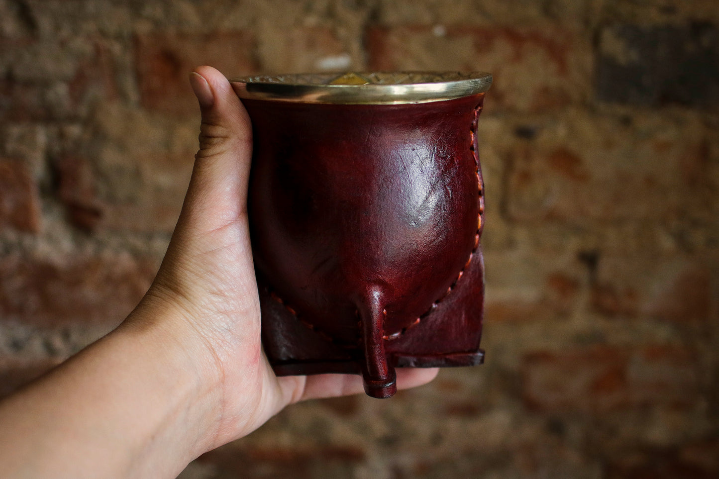 Mate de Cuero y Alpaca con Bombilla