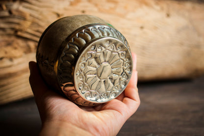 Torpedo criollo de cuero, bronce y alpaca con Bombilla