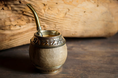 Torpedo criollo de cuero, bronce y alpaca con Bombilla