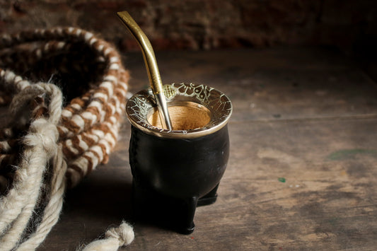 Mate de Cuero y Alpaca con Bombilla