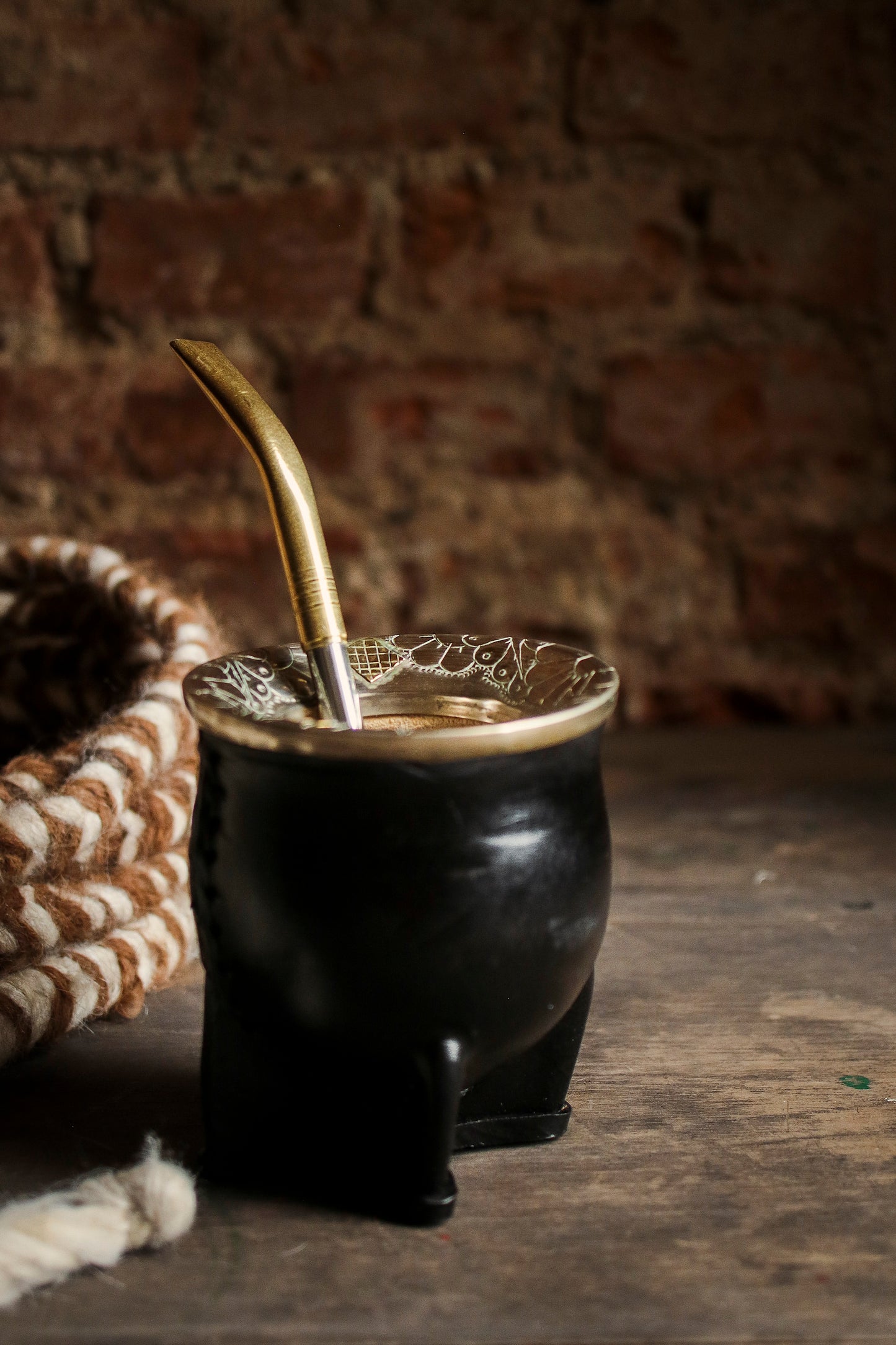 Mate de Cuero y Alpaca con Bombilla