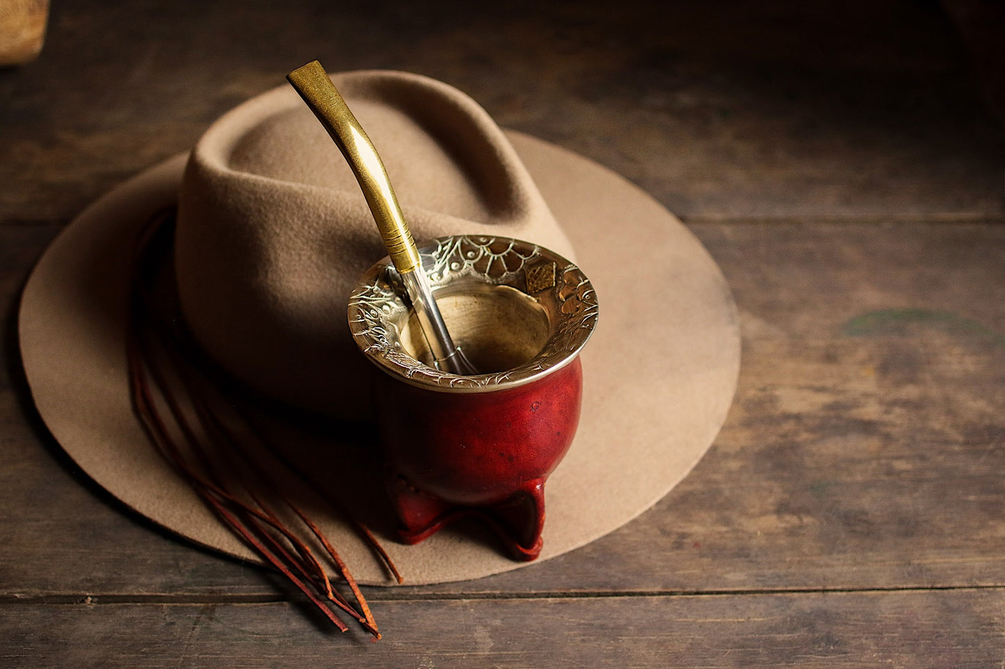 Mate de Cuero y Alpaca con Bombilla
