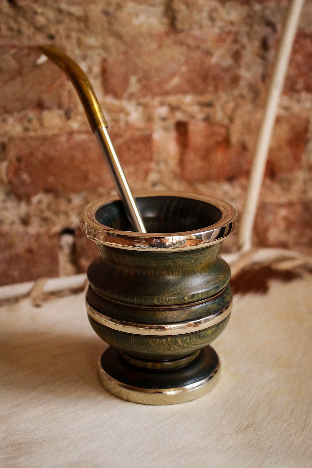 Mate de Palo Santo y Alpaca con Bombilla