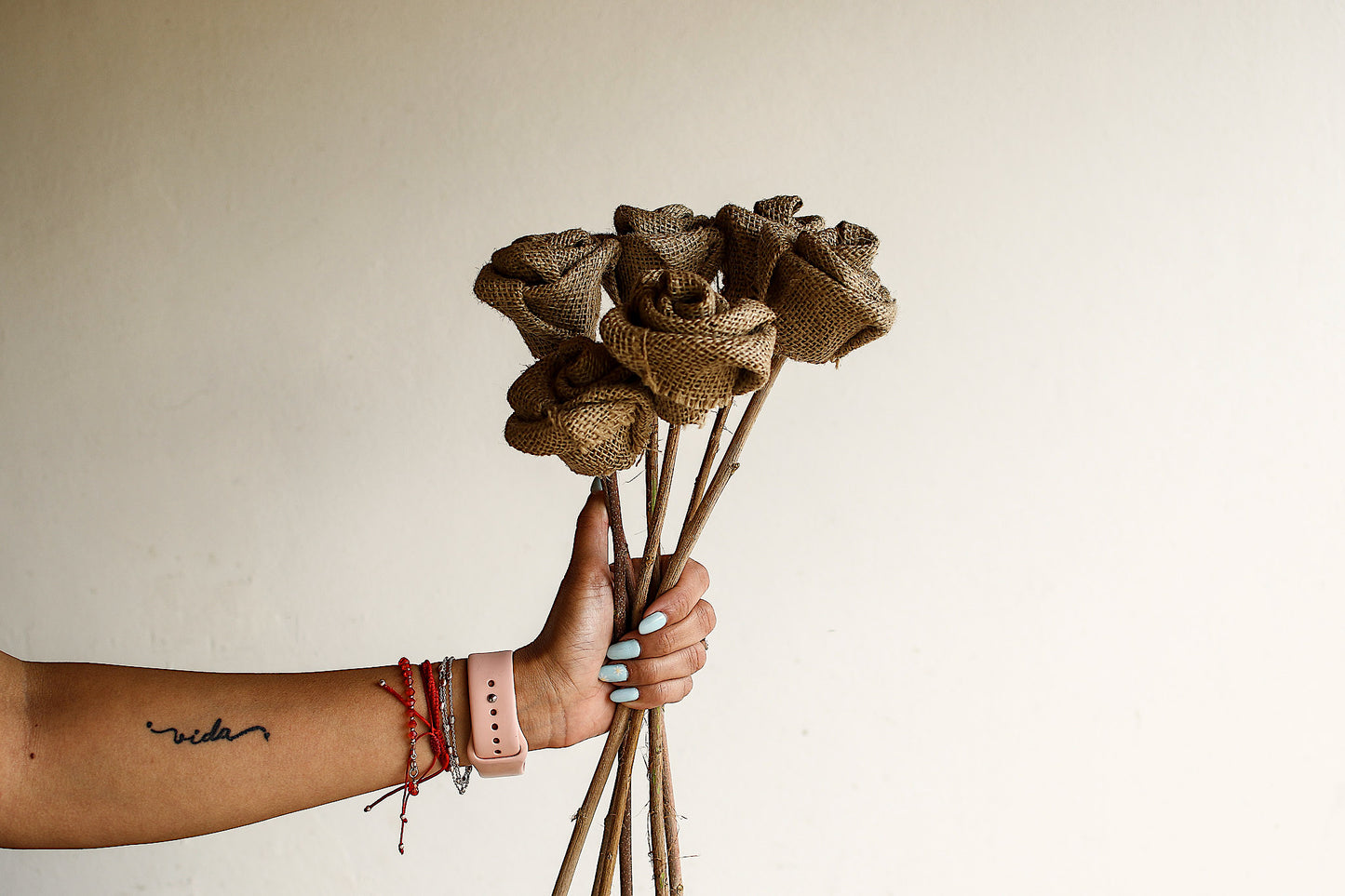 Rosas de Yute en Caja de Madera