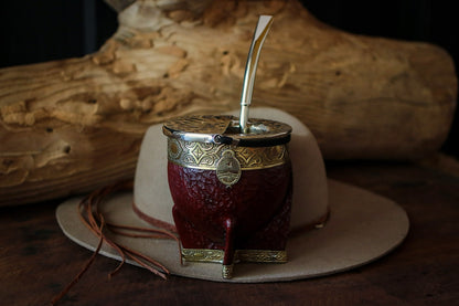 Imperial Cuero y Bronce con Escudo, Matepa y Bombilla