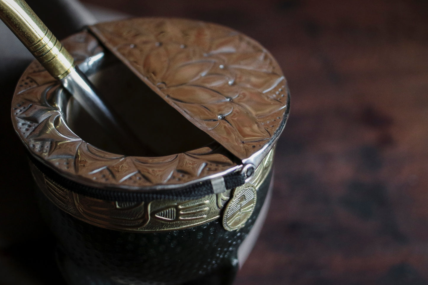 Imperial Cuero y Bronce con Escudo, Matepa y Bombilla