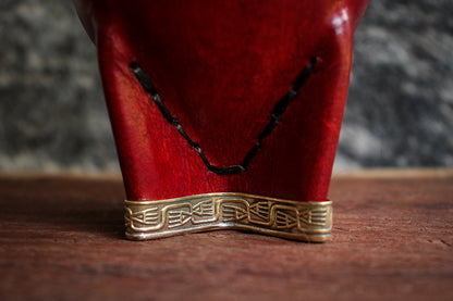 Imperial Cuero cincelado en Bronce con Bombilla