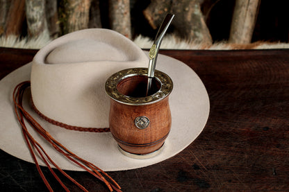 Mate de Algarrobo con Bombilla y Escudo Nacional