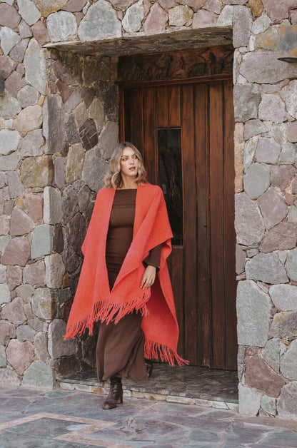 Ruana "Patrona" Hilos de Llama Baby